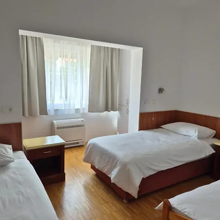 Jelena Hotel