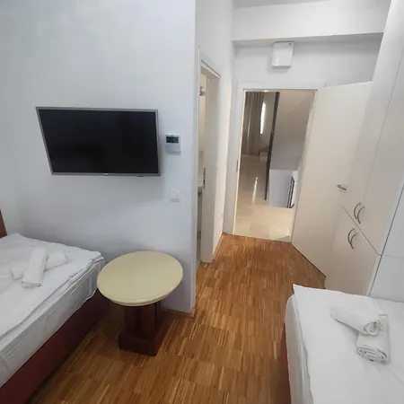Jelena Hotel